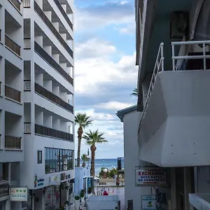 https://les-palmiers-house.protaras-cy-hotels.com